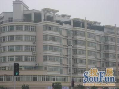 新景豪苑3室2厅2卫南朝向2100.00元/月出租