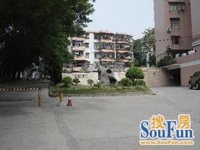 白云家园3室1厅1卫南朝向4000.00元/月出租