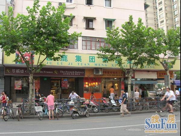 运泰公寓2室2厅2卫西南北朝向11000.00元/月出租