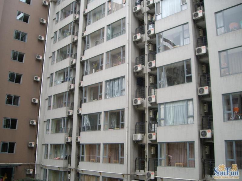 SOHO沸城1室1卫南朝向2000.00元/月出租