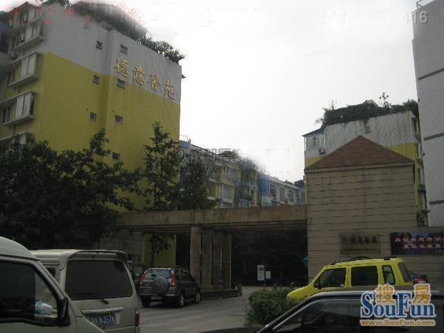 德意馨苑3室1厅2卫东南朝向2800.00元/月出租