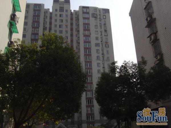 施家花园3室2厅1卫南朝向3800.00元/月出租