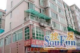 育贤居3室1厅2卫南朝向2500.00元/月出租