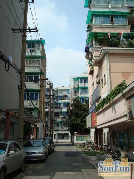 石板巷2室1厅1卫南朝向3000.00元/月出租