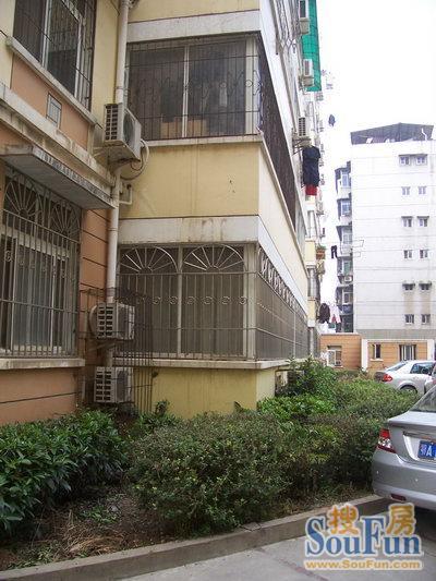 北港春苑2室2厅1卫南北朝向2000.00元/月出租