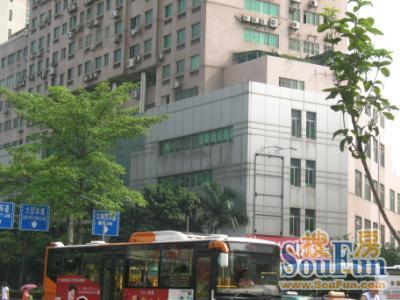 中广大厦3室1厅1卫东朝向4500.00元/月出租