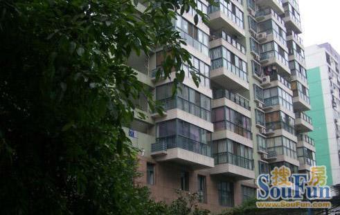 喜丽佳园3室1厅1卫东南朝向2700.00元/月出租