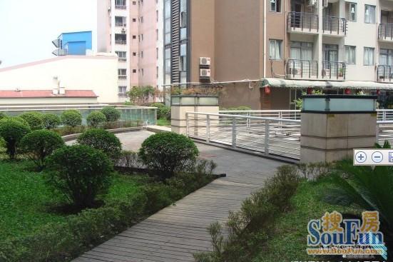 SOHO沸城1室1卫北朝向1900.00元/月出租