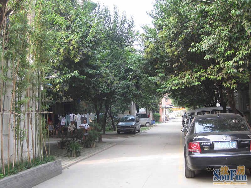 海椒市街60号院2室1厅1卫东南朝向4950.00元/月出租