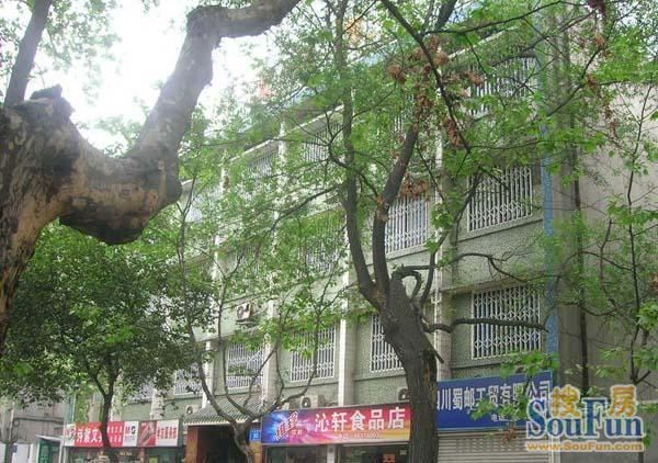 文庙前街67号院2室1厅1卫东南朝向2300.00元/月出租