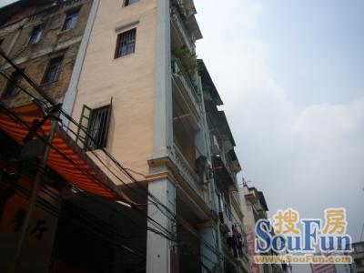 海珠南路小区3室1厅1卫东朝向1900.00元/月出租