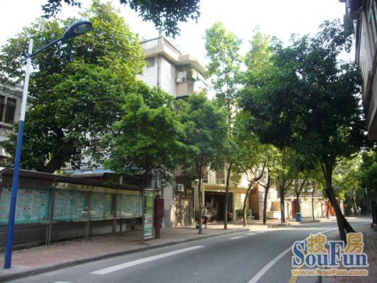 恤孤院路小区2室2厅1卫南朝向3800.00元/月出租