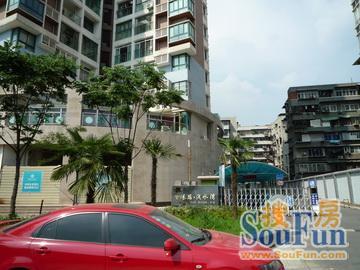 香港路浅水湾3室1厅1卫南朝向3600.00元/月出租