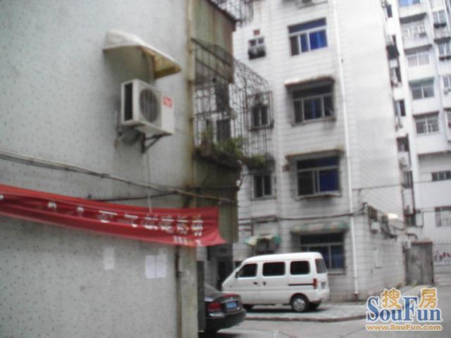 富丽花园2室2厅1卫南朝向1200.00元/月出租