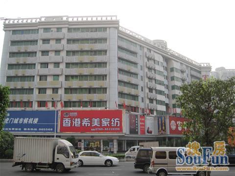 新丰大厦4室2厅1卫南朝向1800.00元/月出租