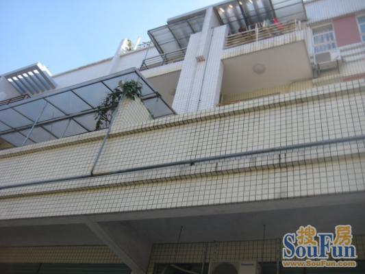 绿景苑4室2厅3卫南北朝向5000.00元/月出租