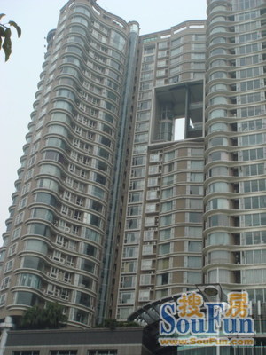 鸿业豪庭4室2厅2卫南北朝向3700.00元/月出租