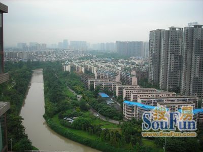 德馨苑3室1厅2卫东南朝向3800.00元/月出租