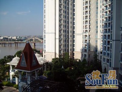 锦绣银湾5室2厅3卫北朝向15000.00元/月出租