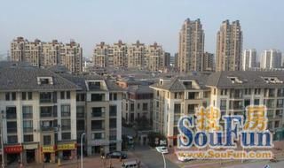 格兰云天二期4室2厅3卫南朝向5800.00元/月出租