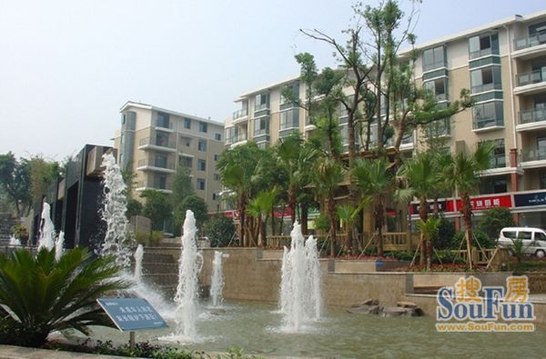 东麓驿境2室2厅1卫东南朝向1100.00元/月出租