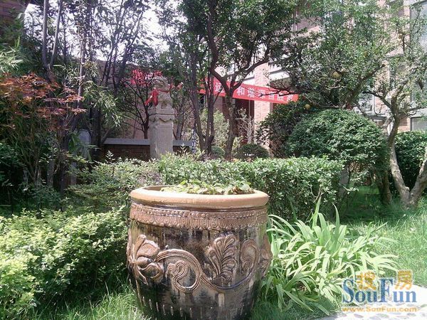 锦业765室2厅3卫南北朝向10800.00元/月出租