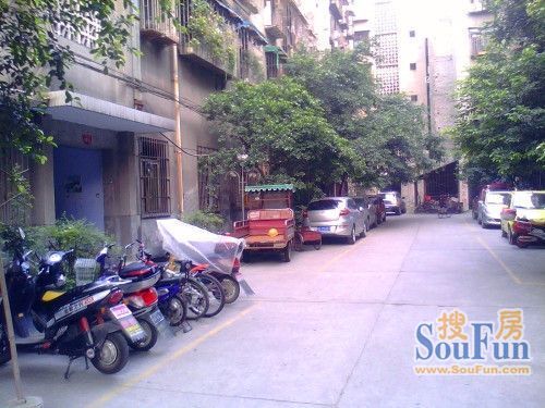 长冶路二段小区2室2厅1卫东南朝向1800.00元/月出租