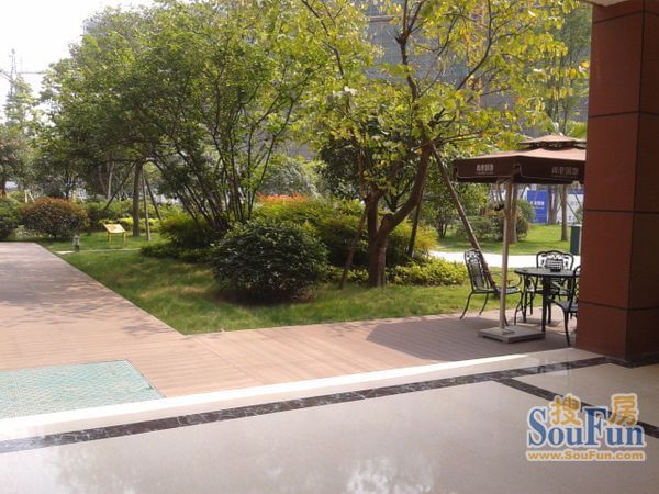 尚港领地1室1厅1卫东南朝向1400.00元/月出租