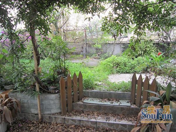 新空间花园3室2厅2卫东西朝向3000.00元/月出租