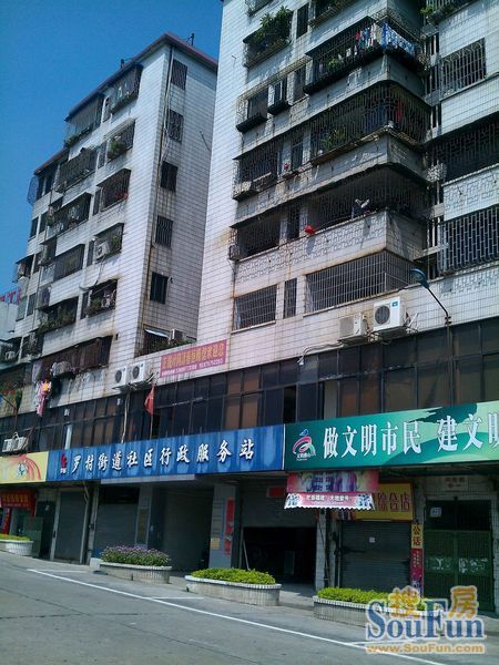 罗村外滩2室2厅1卫南朝向1000.00元/月出租