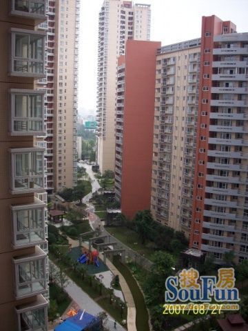 长城锦苑1室1厅1卫东南朝向1900.00元/月出租