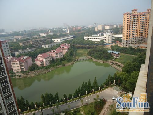 嘉盛和园3室2厅2卫南北朝向2800.00元/月出租