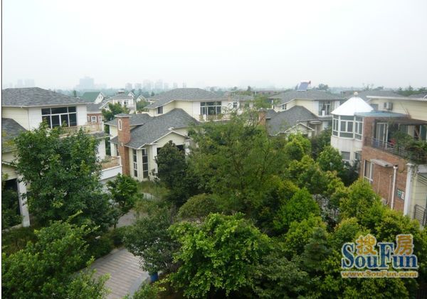 成都龙泉驿滨河宏宇玉龙山庄别墅楼盘出租出售信息__3