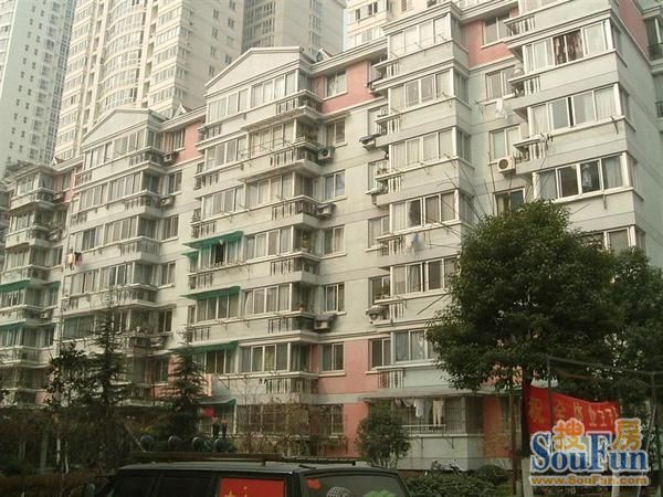 施家花园3室1厅1卫南北朝向4073.00元/月出租