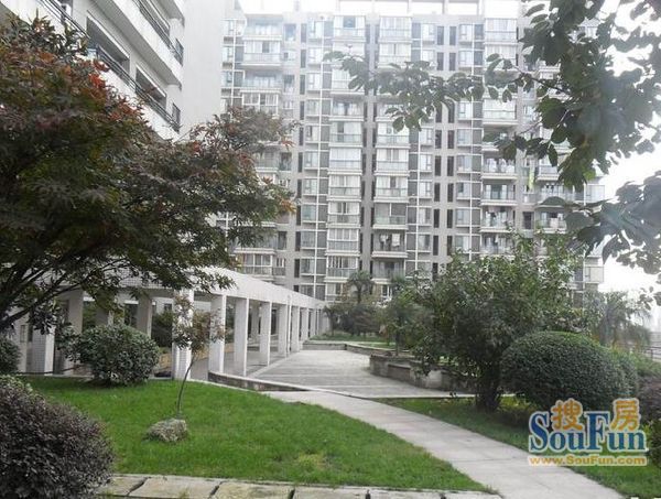 瑞泰锦城3室2厅2卫南朝向3216.00元/月出租