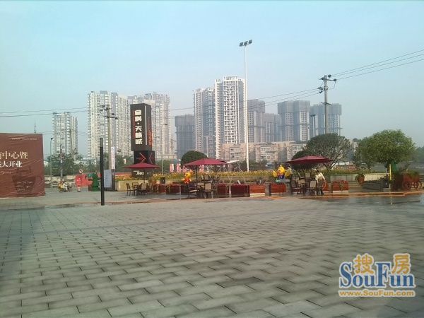 金科天籁城3室1厅2卫南朝向2700.00元/月出租