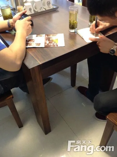 ڲŷΪʲôСںҼҾߣСװ䰡