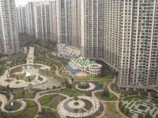 新上精装 高区南北通 看苏州河湾 有产权车位