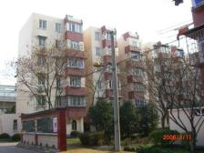 自住精装修,有地暖,近地铁,户型方正,两房两厅