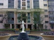 绿地威廉C1大两室,小区花园位置,中高楼层诚心出售