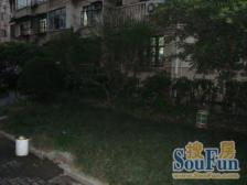 老静安烫金地 楼栋位置安静 边套全明朝南 置换急售