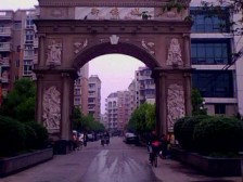 御锦城 南北通透,采光好 装修好,环镜优美 近地铁 中间楼层