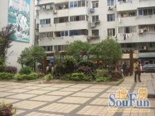 房子位置好、小区环境好,旁边配套齐全,交通便利无遮