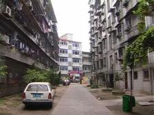 民德路 南北通透,采光好 装修好,环镜优美 近地铁 视野好,诚心出售