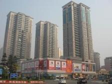 石龙新城区5房带装修诚心出售.