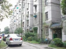 一梯两户,主卧朝南,交通便利,居家装修,刚需好房