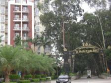 富盈加州阳光花园 双卫 中间楼层采光好 带电梯