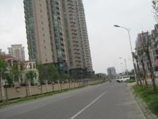 恒茂湖滨 南北通透,采光好 装修好,环镜优美 中间楼层