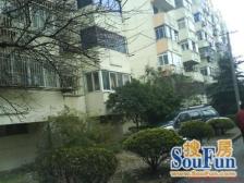 此房楼层好,全明采光,得房率高,通透户型,都有窗