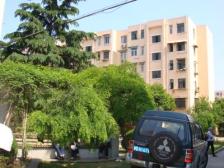 总价不高,南北户型,位置安静,看房都方便